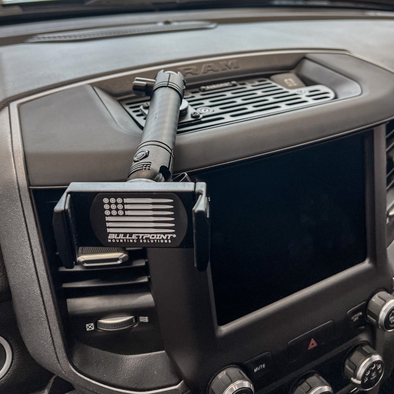 RubiGrid® V2 2019+ RAM Truck 1500/2500/3500/4500/5500 + TRX Dash Mount