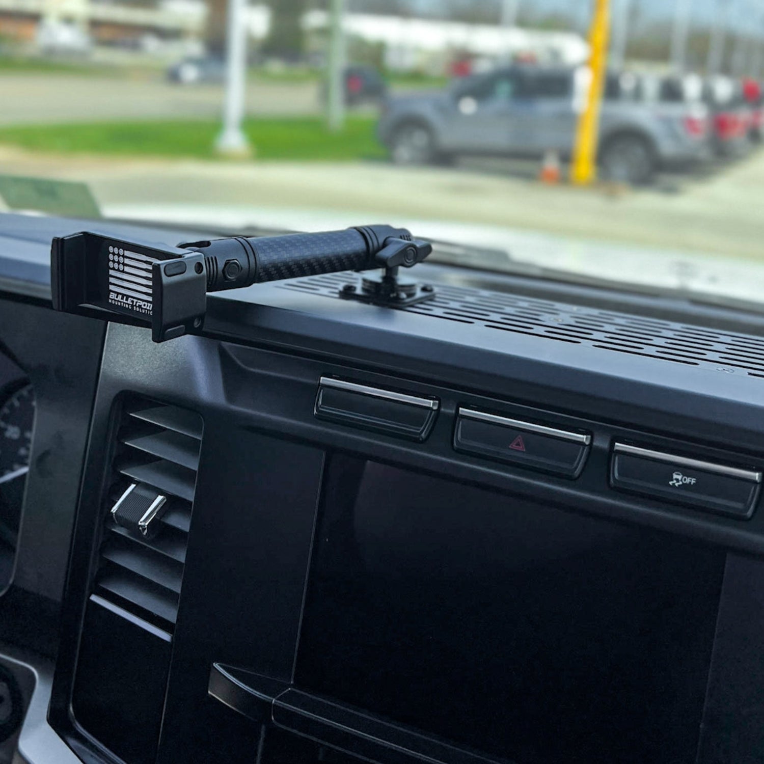 RubiGrid® 2023+ Ford Super Duty Dash Mount Phone + Device Holder with Black Arms