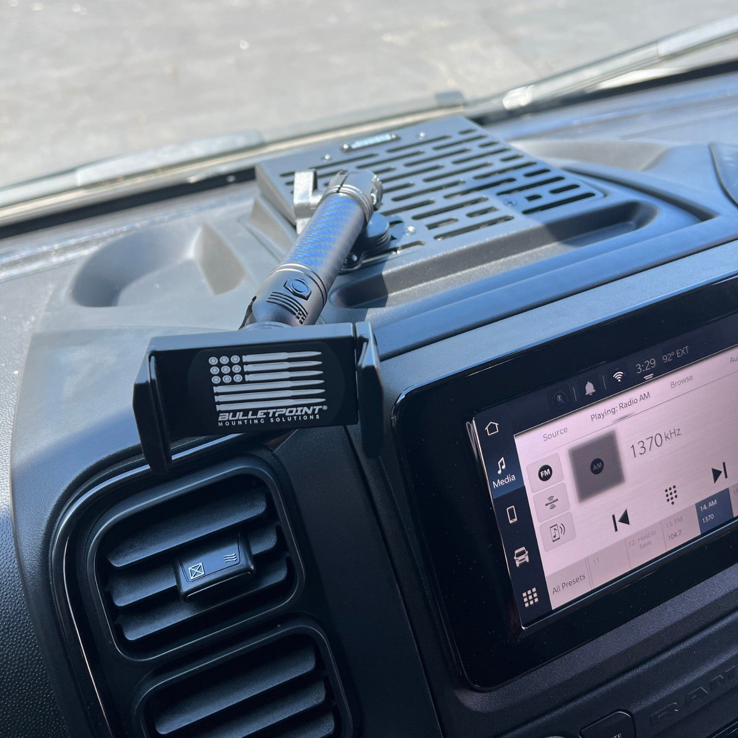 RubiGridยฎ 2022+ RAM ProMaster Phone Holder Multi-Device Dash Mount